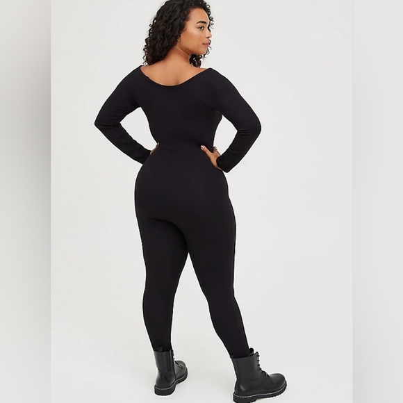 Torrid Premium Long Sleeve Catsuit, size 4, black - Picture 3 of 4